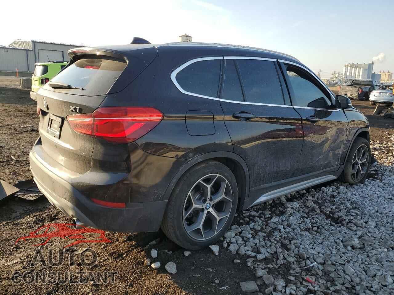 BMW X1 2017 - WBXHT3C32H5F70488