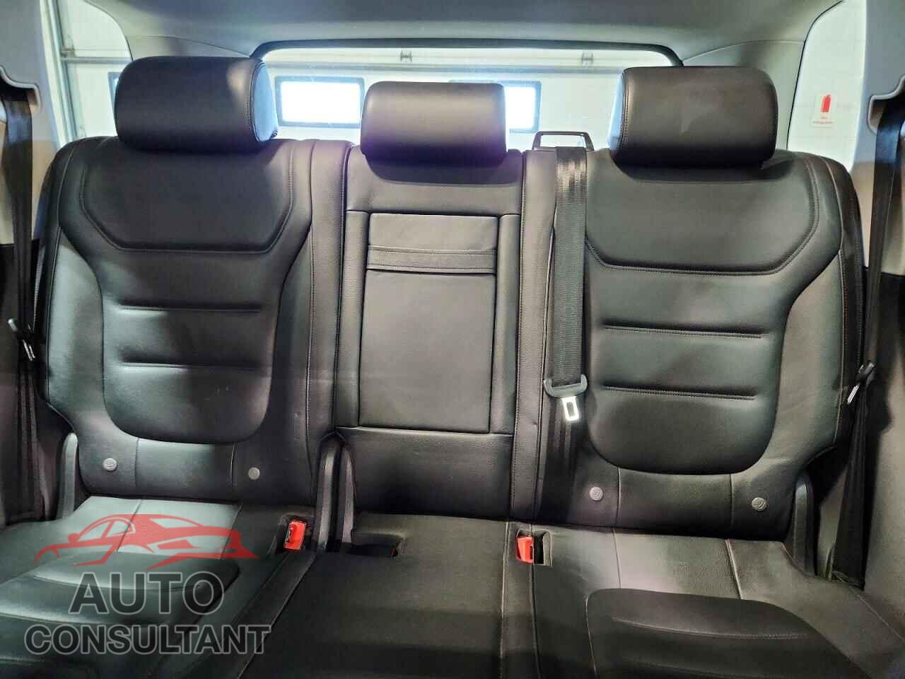 VOLKSWAGEN TOUAREG 2013 - WVGEP9BP9DD003473