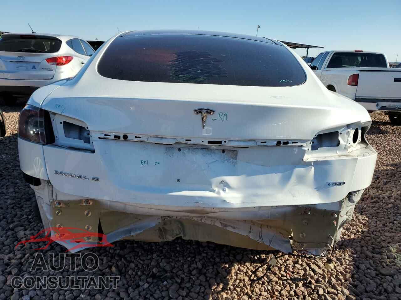 TESLA MODEL S 2018 - 5YJSA1E22JF274065