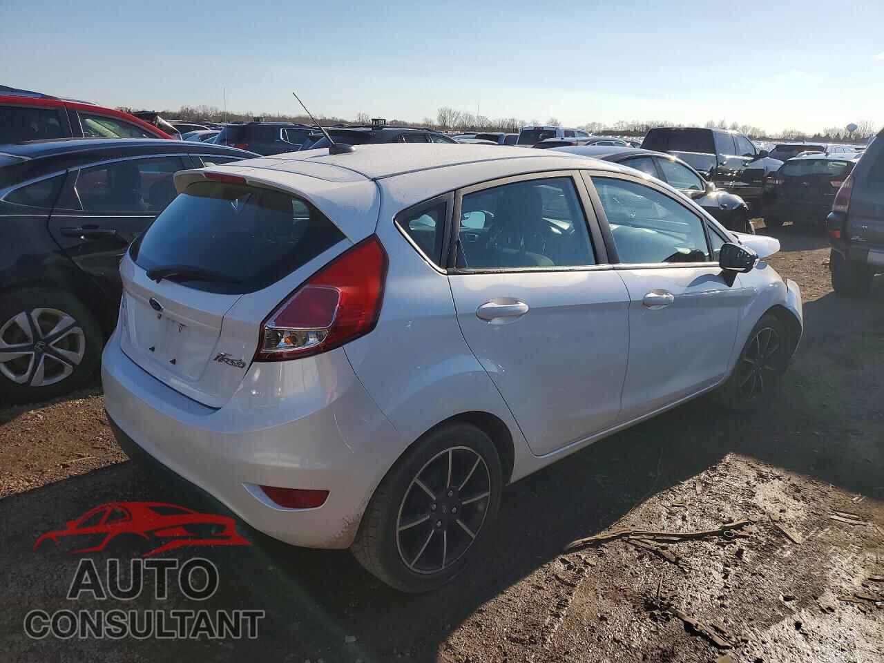 FORD FIESTA 2016 - 3FADP4EJ4GM126882