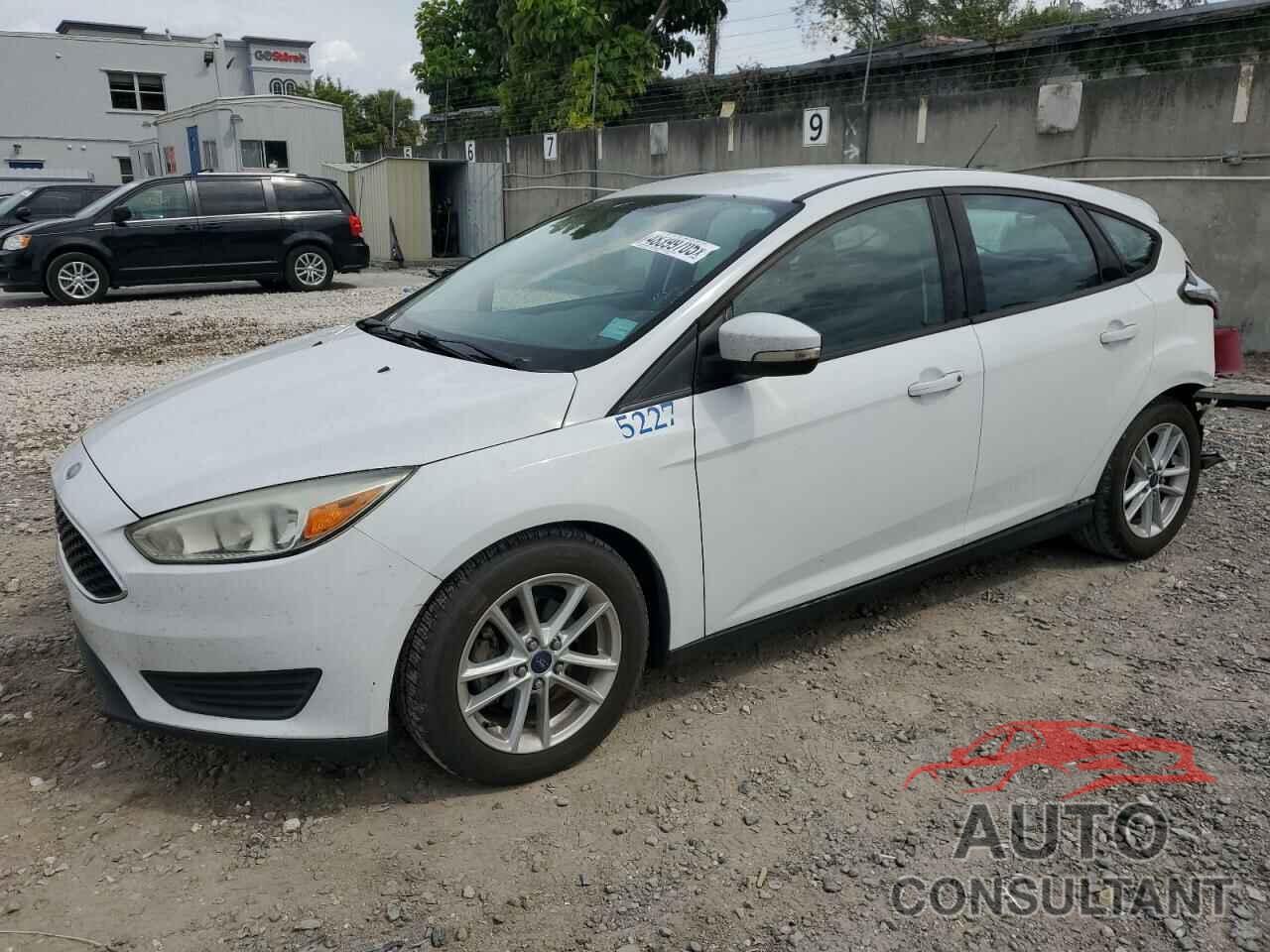 FORD FOCUS 2015 - 1FADP3K27FL264052