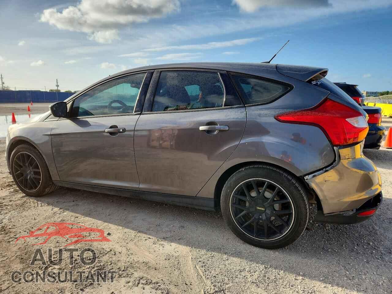 FORD FOCUS 2012 - 1FAHP3K23CL415420