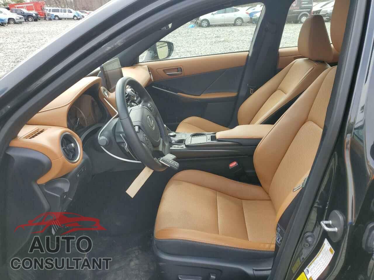 LEXUS IS 2021 - JTHC81F27M5045125