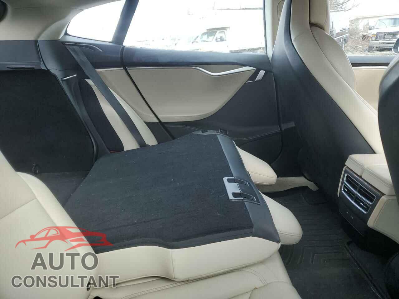 TESLA MODEL S 2017 - 5YJSA1E22HF231002