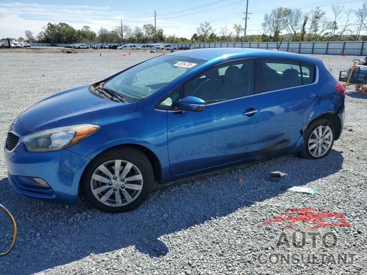 KIA FORTE 2015 - KNAFX5A88F5359032
