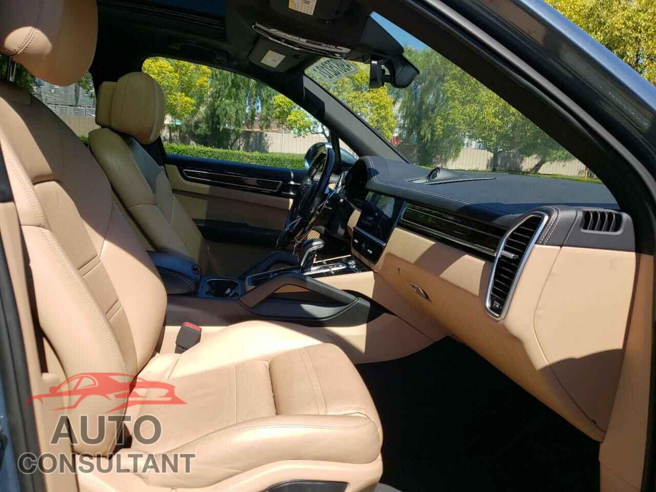 PORSCHE CAYENNE 2019 - WP1AA2AYXKDA09722