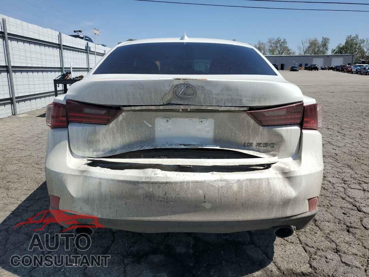 LEXUS IS 2014 - JTHBF1D22E5013351