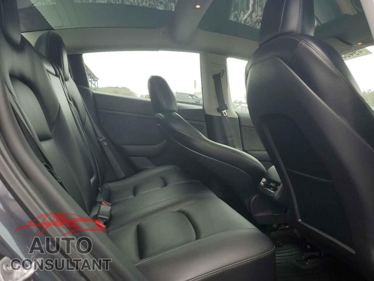 TESLA MODEL 3 2021 - 5YJ3E1EA2MF030579