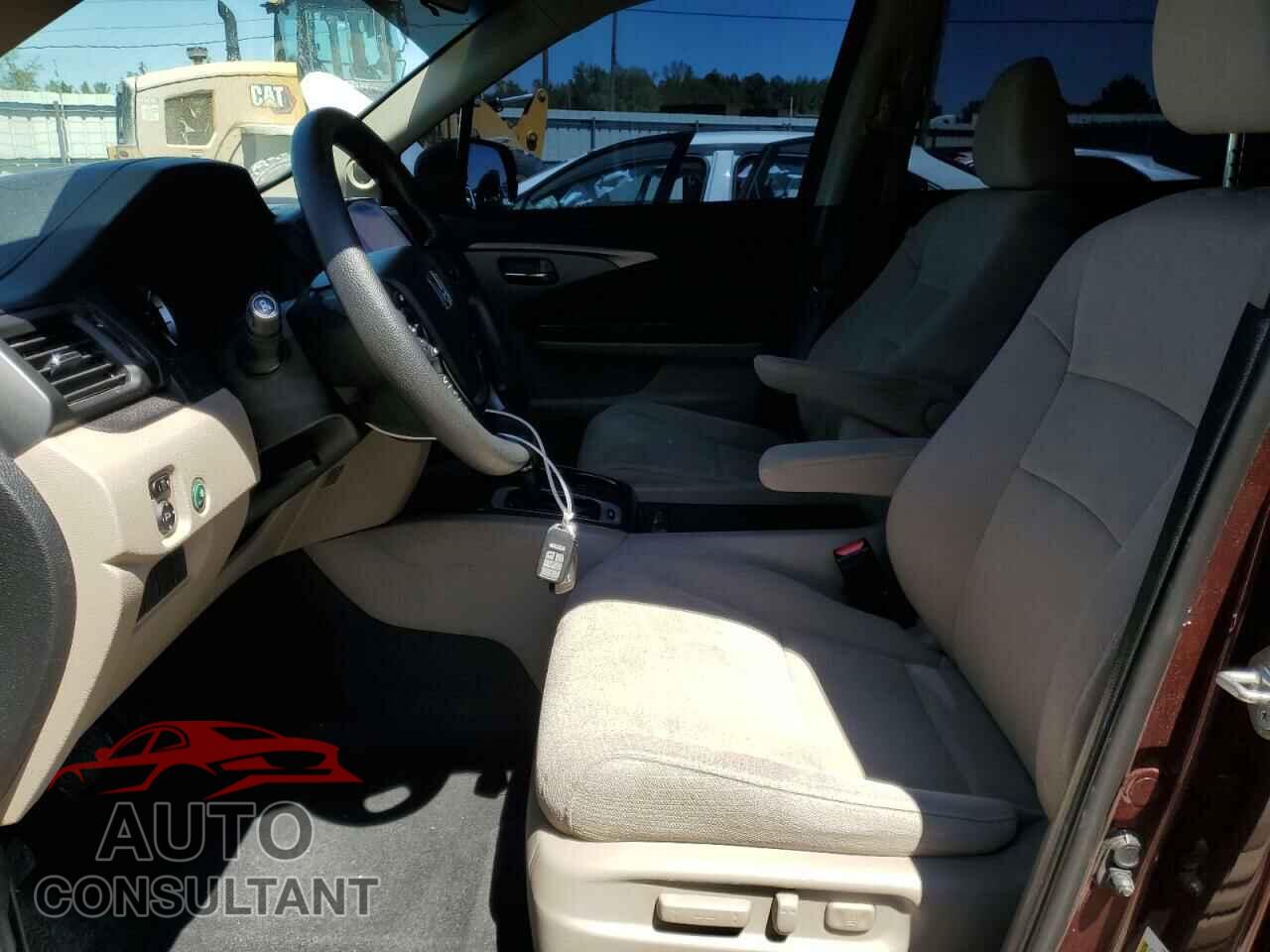 HONDA PILOT 2018 - 5FNYF5H35JB026156