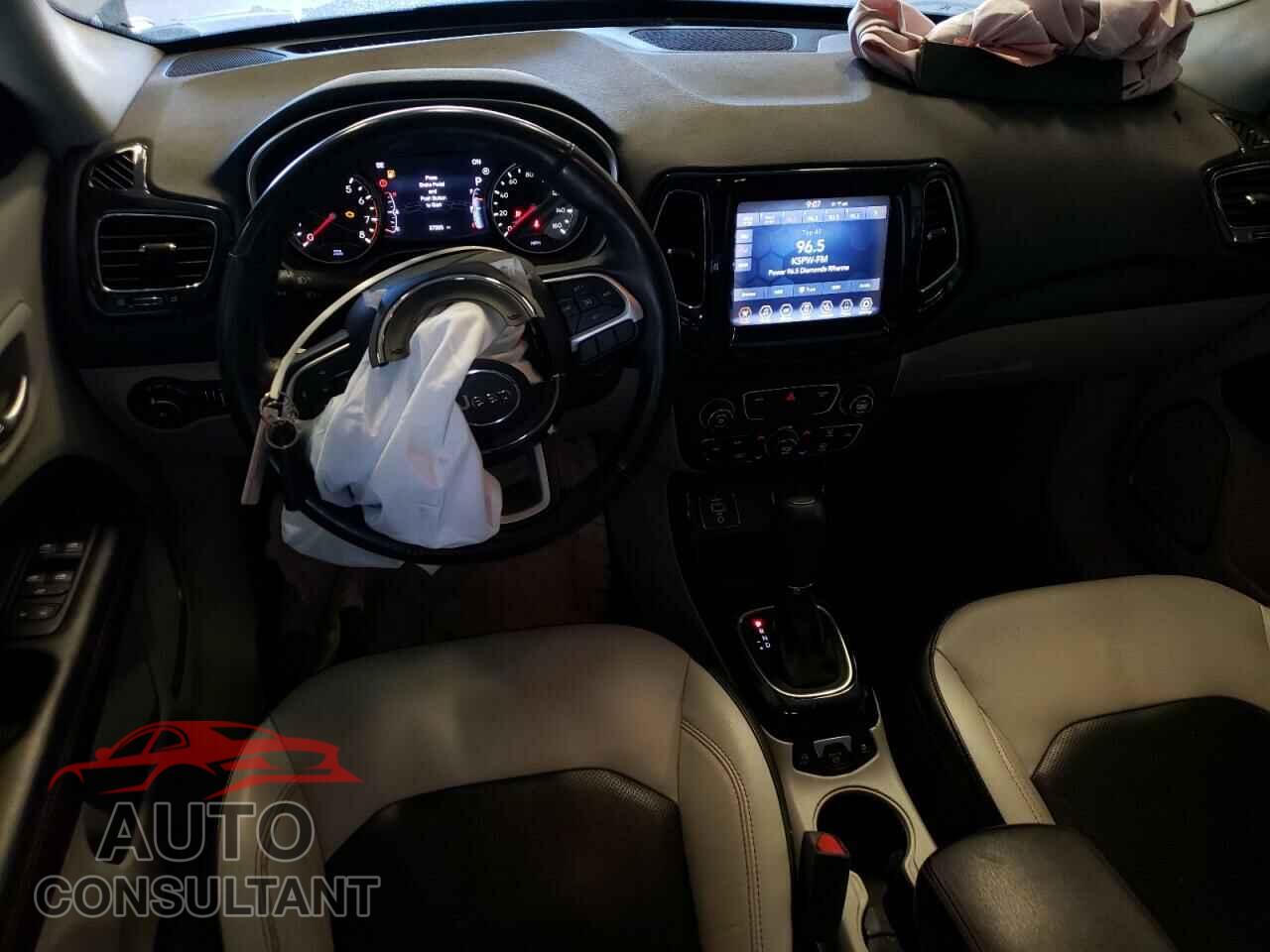 JEEP COMPASS 2020 - 3C4NJCCB4LT108212