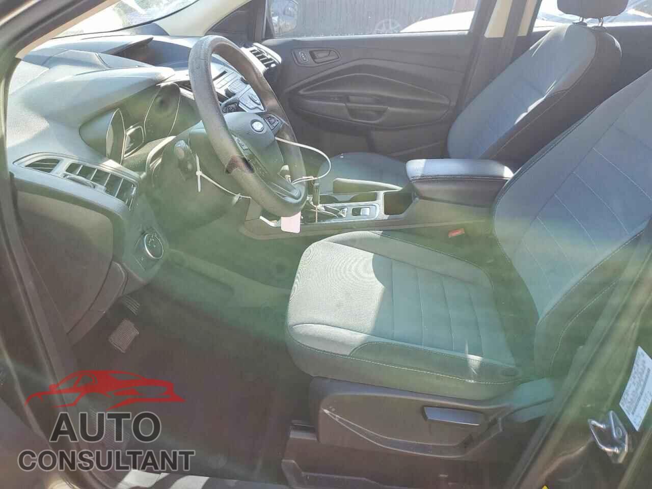 FORD ESCAPE 2017 - 1FMCU0F73HUD34237