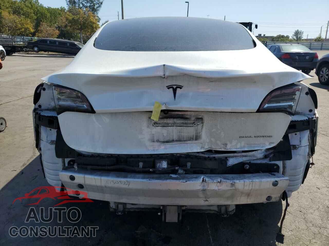 TESLA MODEL 3 2021 - 5YJ3E1EB2MF901974