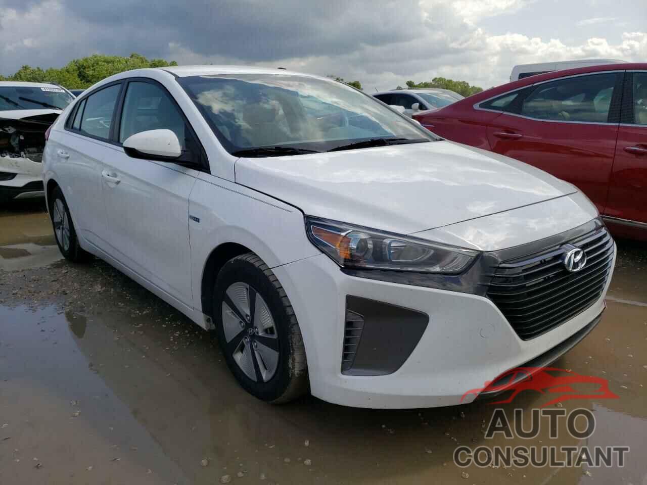 HYUNDAI IONIQ 2017 - KMHC65LC7HU051722