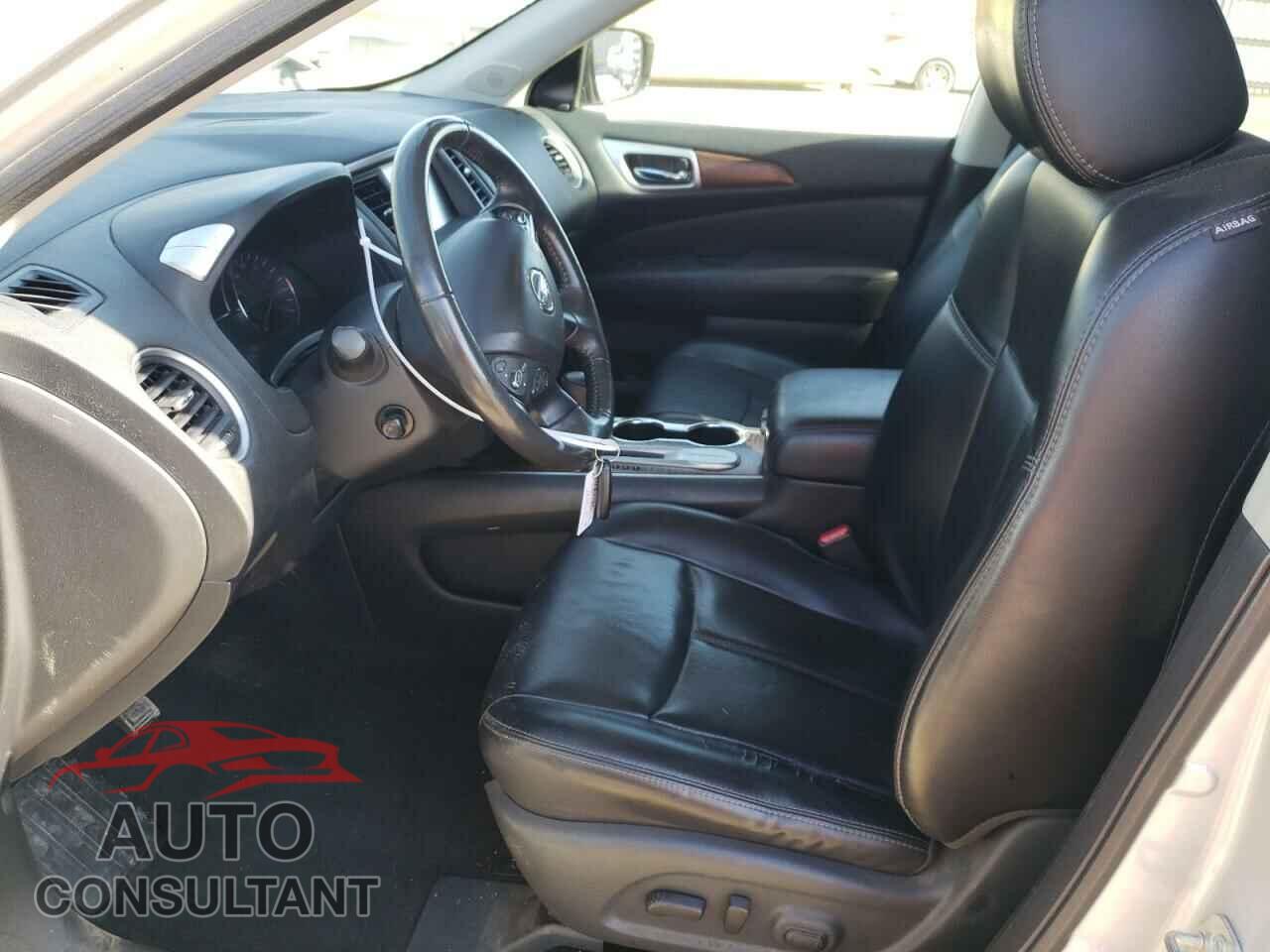 NISSAN PATHFINDER 2017 - 5N1DR2MN0HC680108