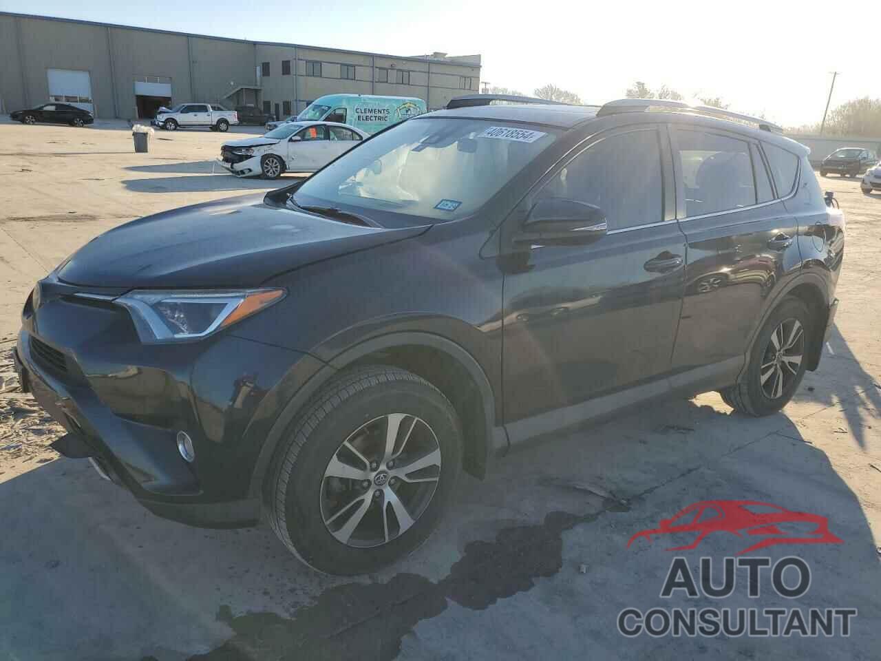 TOYOTA RAV4 2018 - 2T3RFREV7JW810947