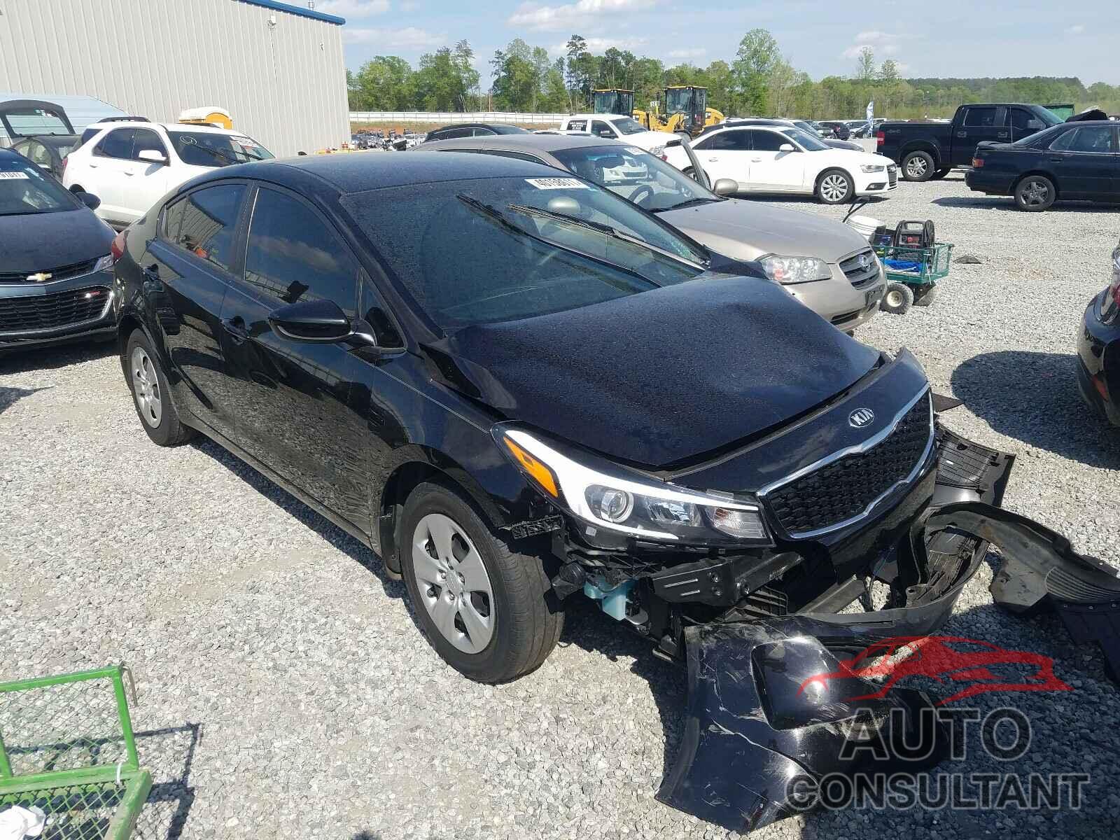 KIA FORTE 2018 - 3KPFK4A75JE228978