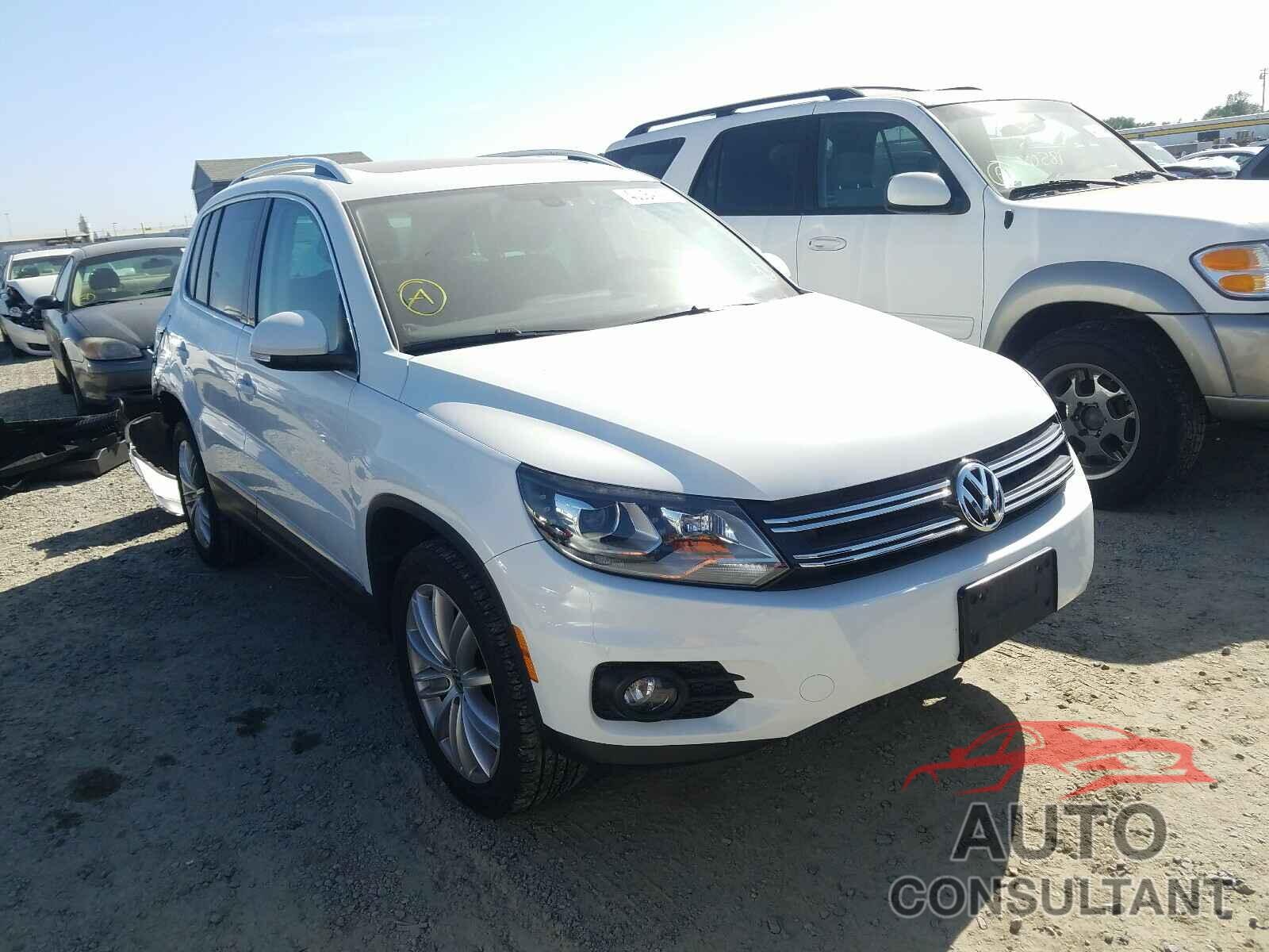 VOLKSWAGEN TIGUAN 2016 - WVGAV7AX1GW031304