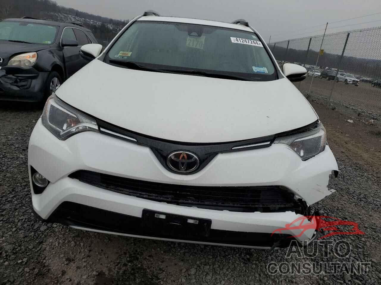 TOYOTA RAV4 2017 - JTMRFREV3HJ716539