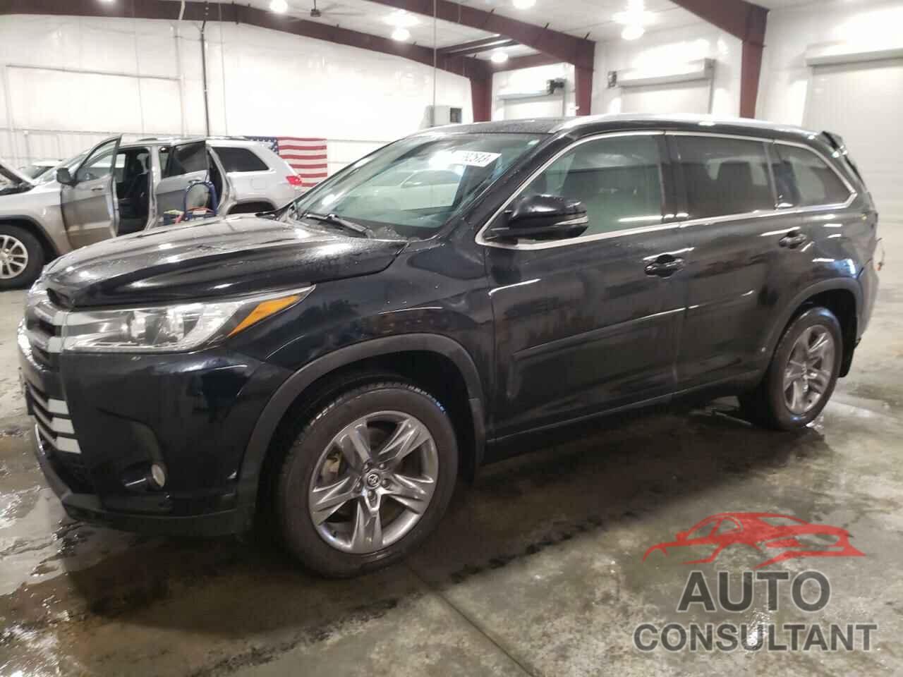 TOYOTA HIGHLANDER 2018 - 5TDDZRFH1JS834849