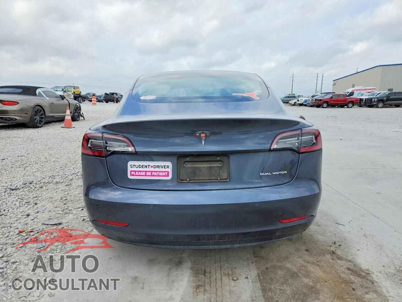 TESLA MODEL 3 2020 - 5YJ3E1EB7LF663408