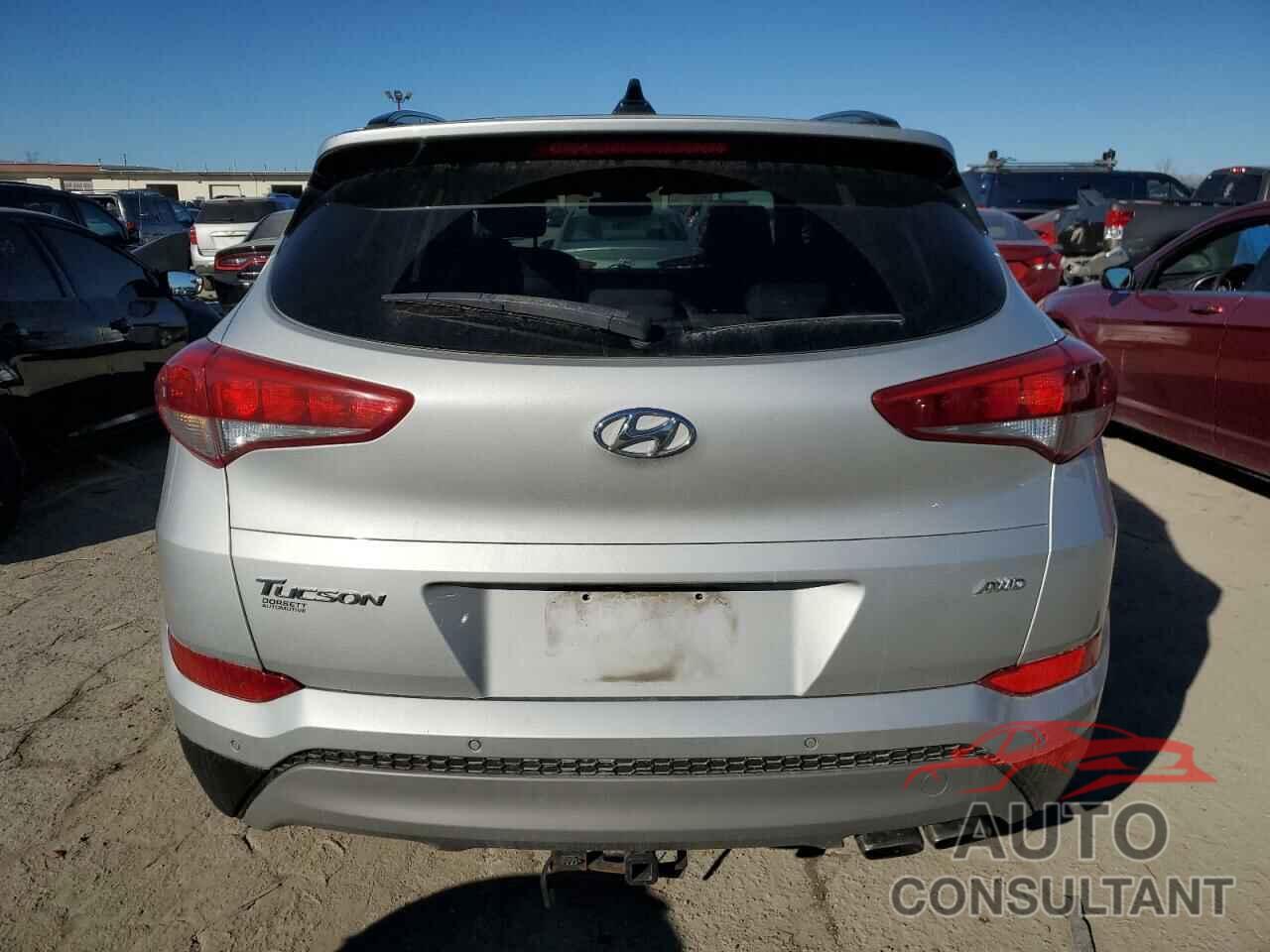 HYUNDAI TUCSON 2018 - KM8J3CA2XJU708839