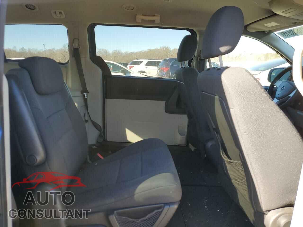 DODGE CARAVAN 2010 - 2D4RN4DE1AR145256