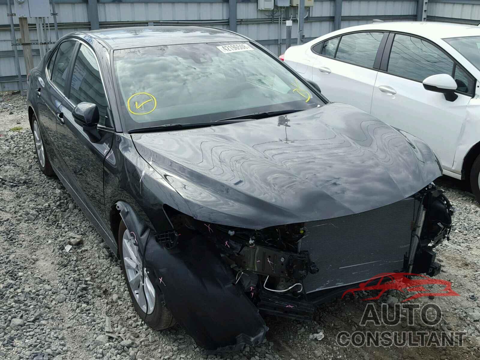 TOYOTA CAMRY 2018 - 4T1B11HK9JU605710