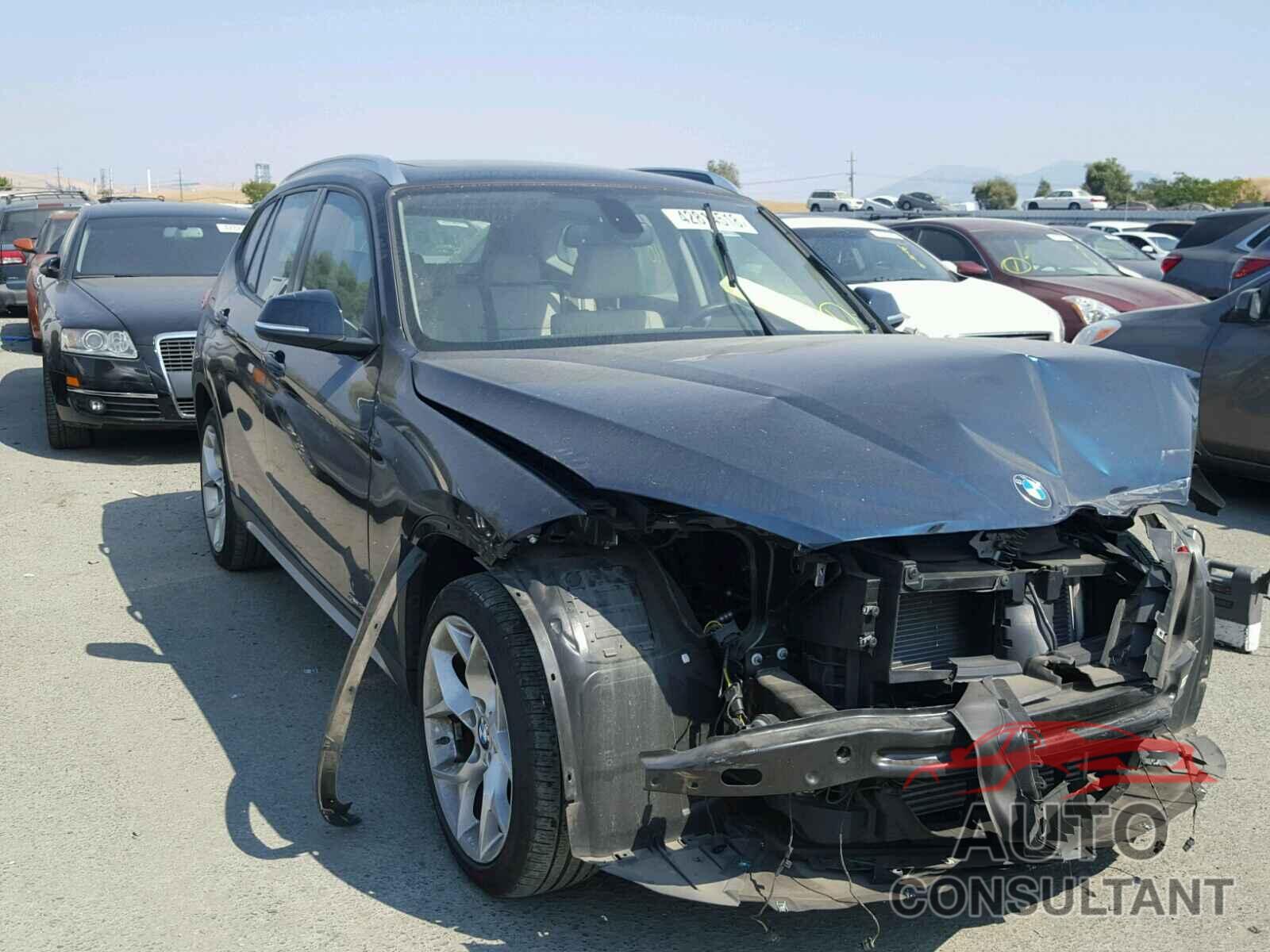 BMW X1 SDRIVE28I 2015 - WBAVM1C52FV498668