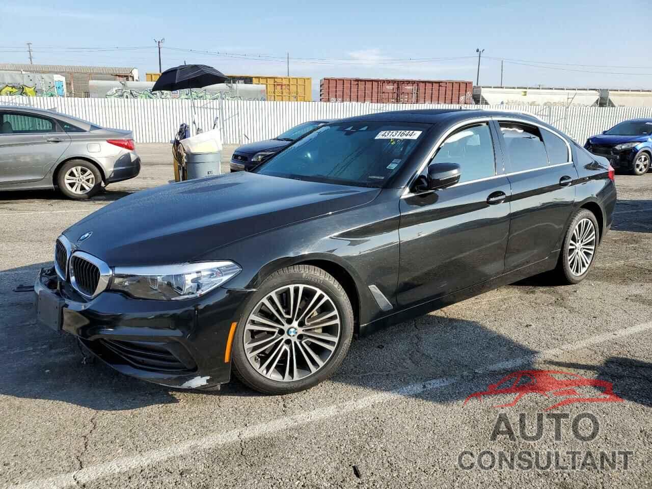BMW 5 SERIES 2019 - WBAJA5C54KWA58067