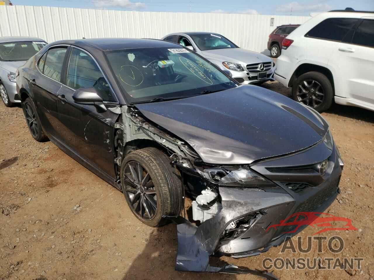 TOYOTA CAMRY 2021 - 4T1G11AK0MU408915