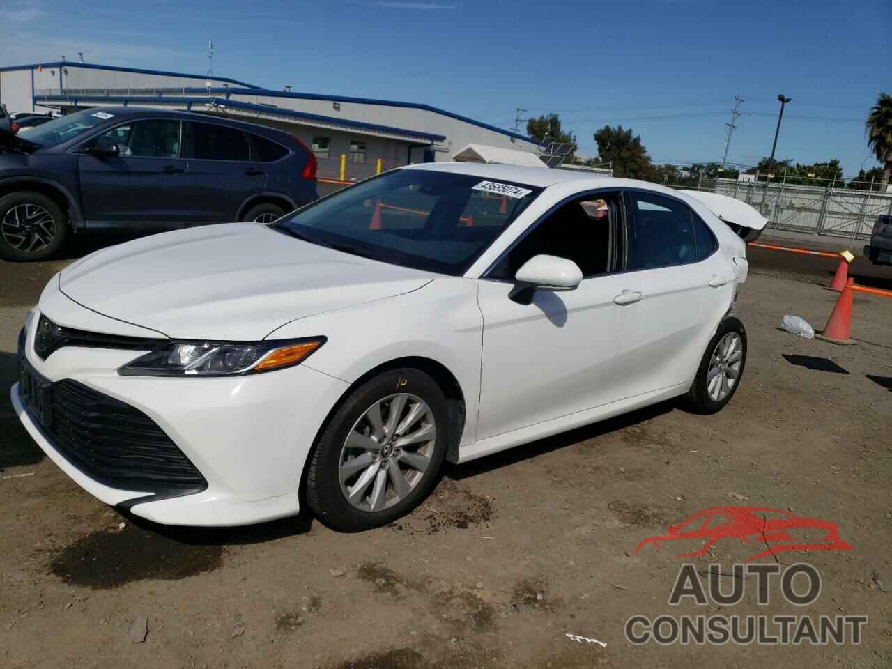 TOYOTA CAMRY 2018 - 4T1B11HK9JU610714