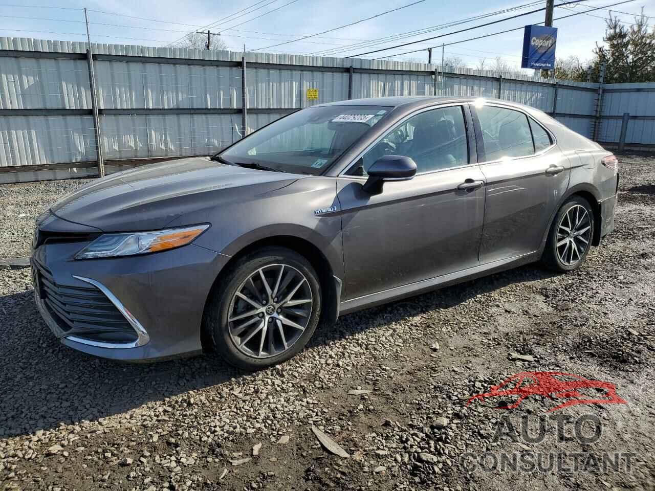 TOYOTA CAMRY 2021 - 4T1F31AK6MU557108
