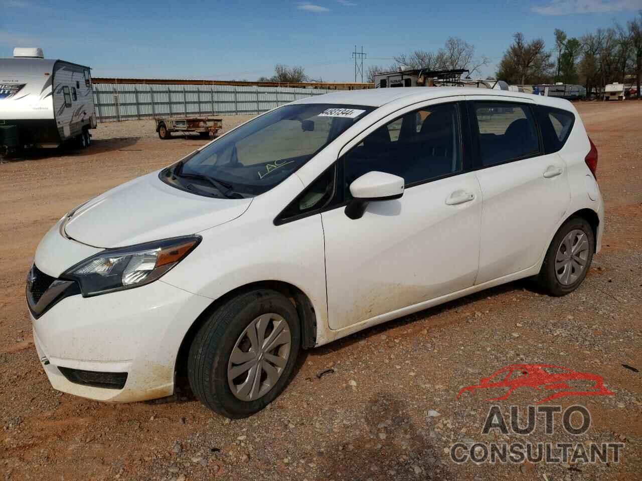 NISSAN VERSA 2018 - 3N1CE2CP8JL356707