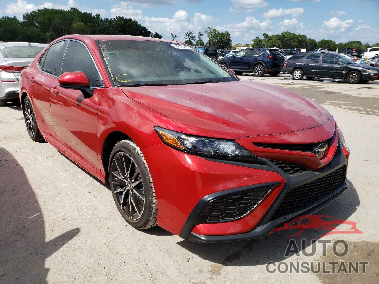 TOYOTA CAMRY 2021 - 4T1G11AK4MU451847
