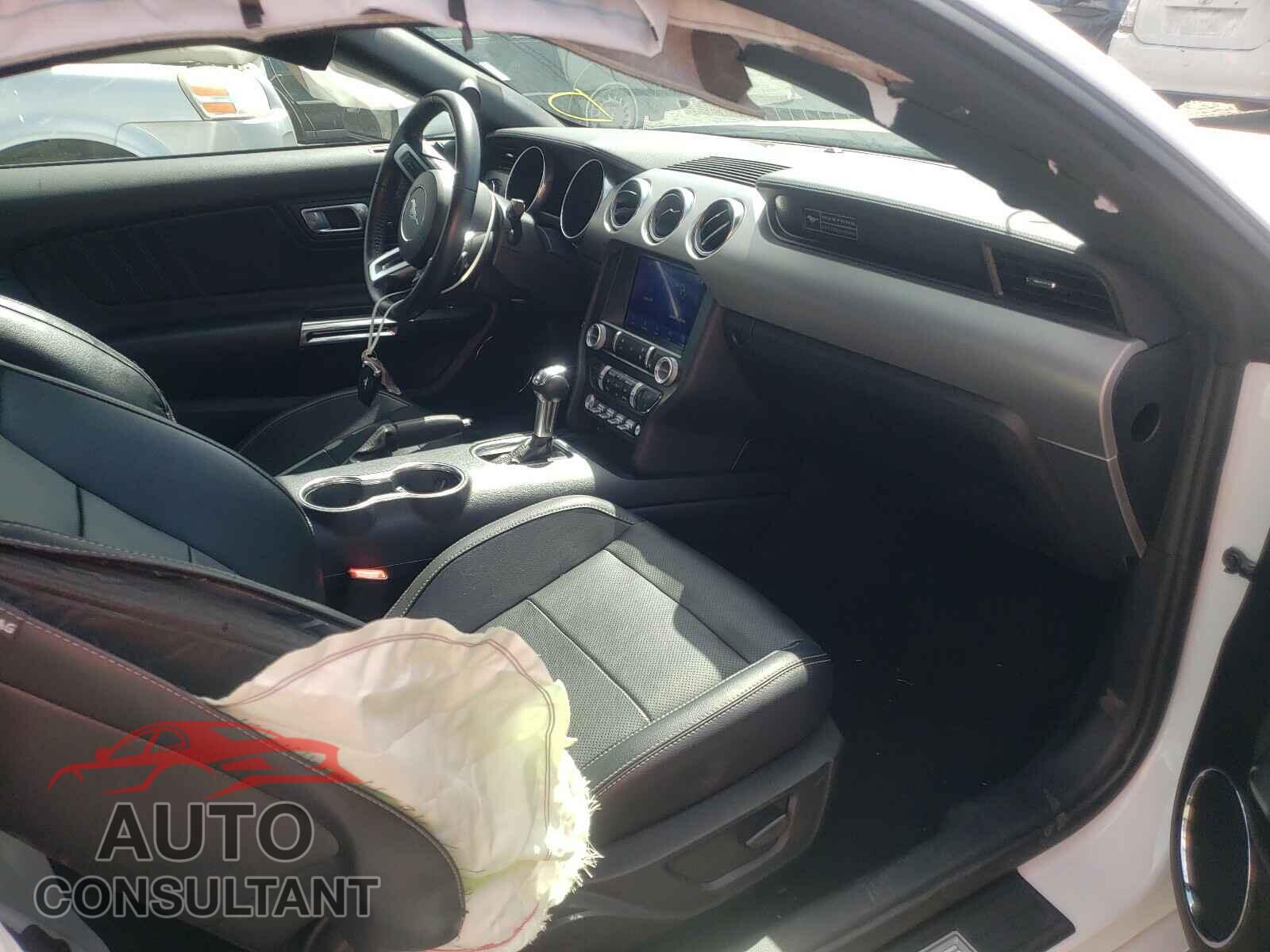 FORD MUSTANG 2020 - 1FA6P8TH6L5126317