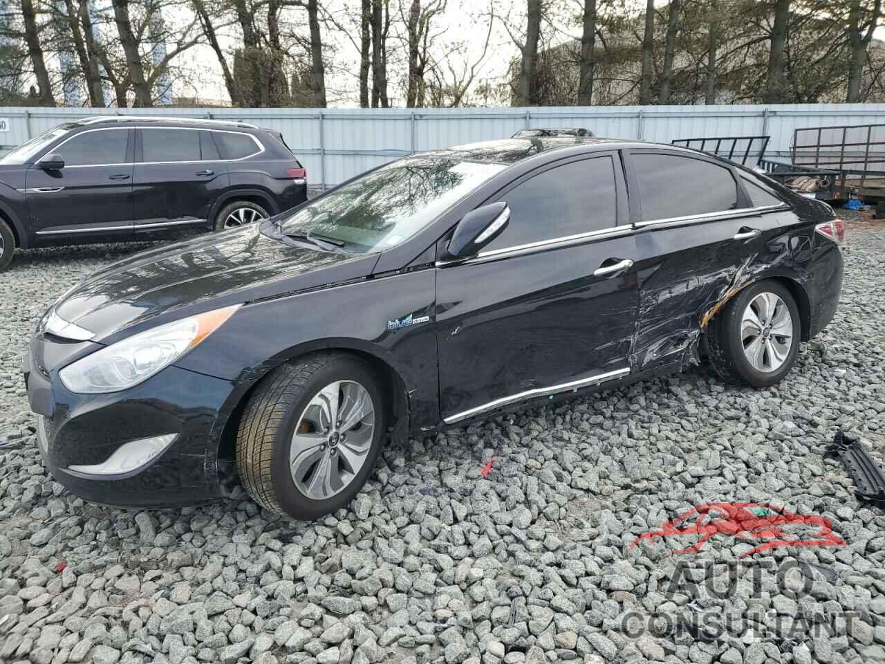 HYUNDAI SONATA 2013 - KMHEC4A49DA097944