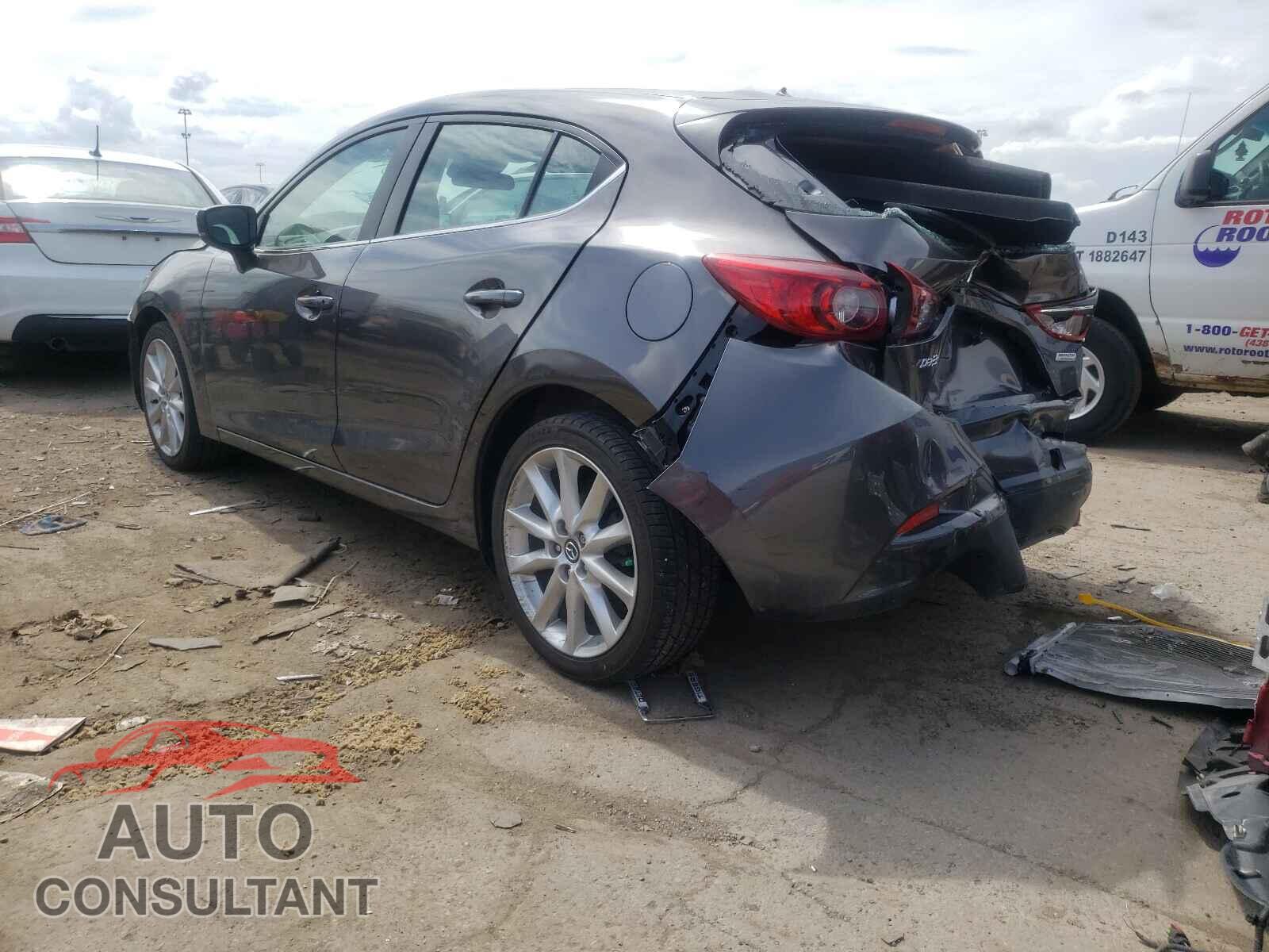 MAZDA 3 2017 - 3MZBN1L74HM121936