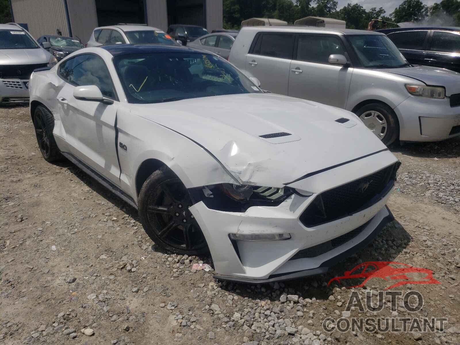 FORD MUSTANG 2018 - 1FA6P8CF6J5135417