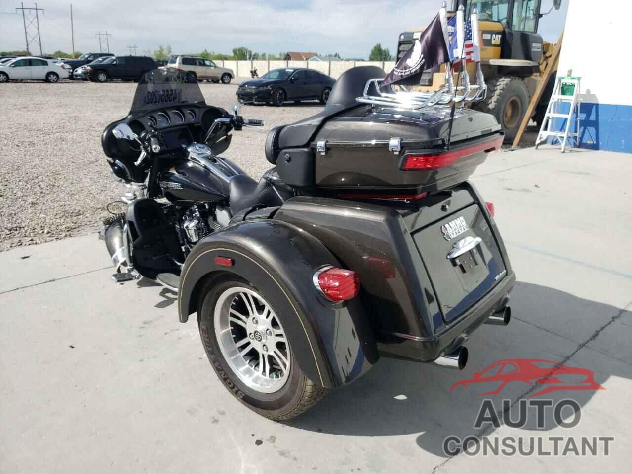 HARLEY-DAVIDSON FL 2020 - 1HD1MAF10LB850345