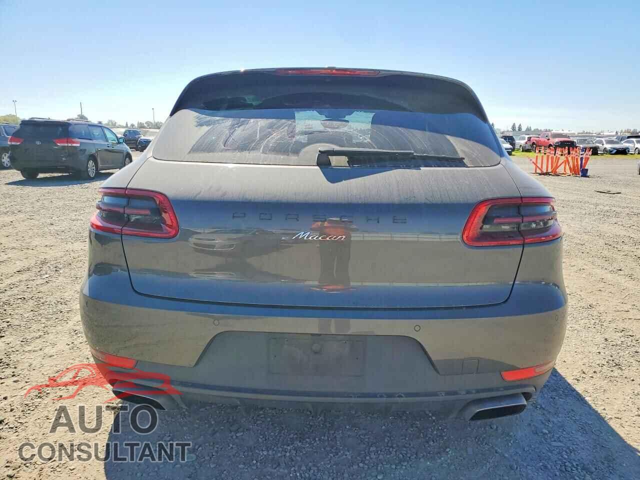 PORSCHE MACAN 2018 - WP1AA2A54JLB03394