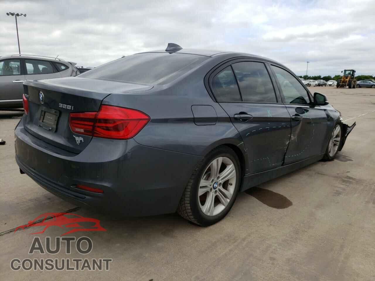 BMW 3 SERIES 2016 - WBA8E3G57GNU04883