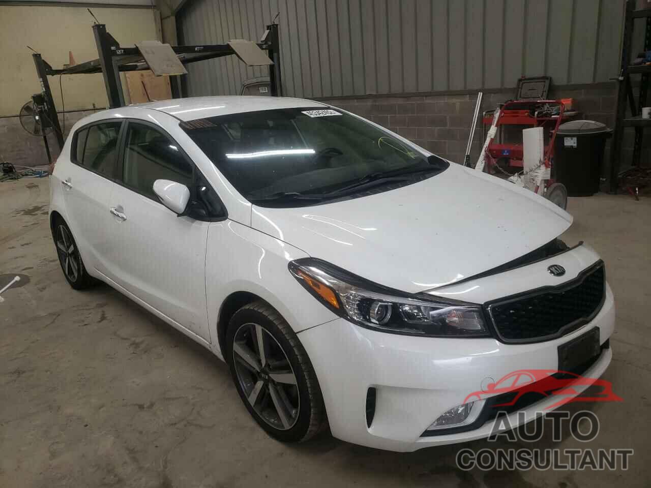 KIA FORTE 2017 - KNAFX5A81H5727098