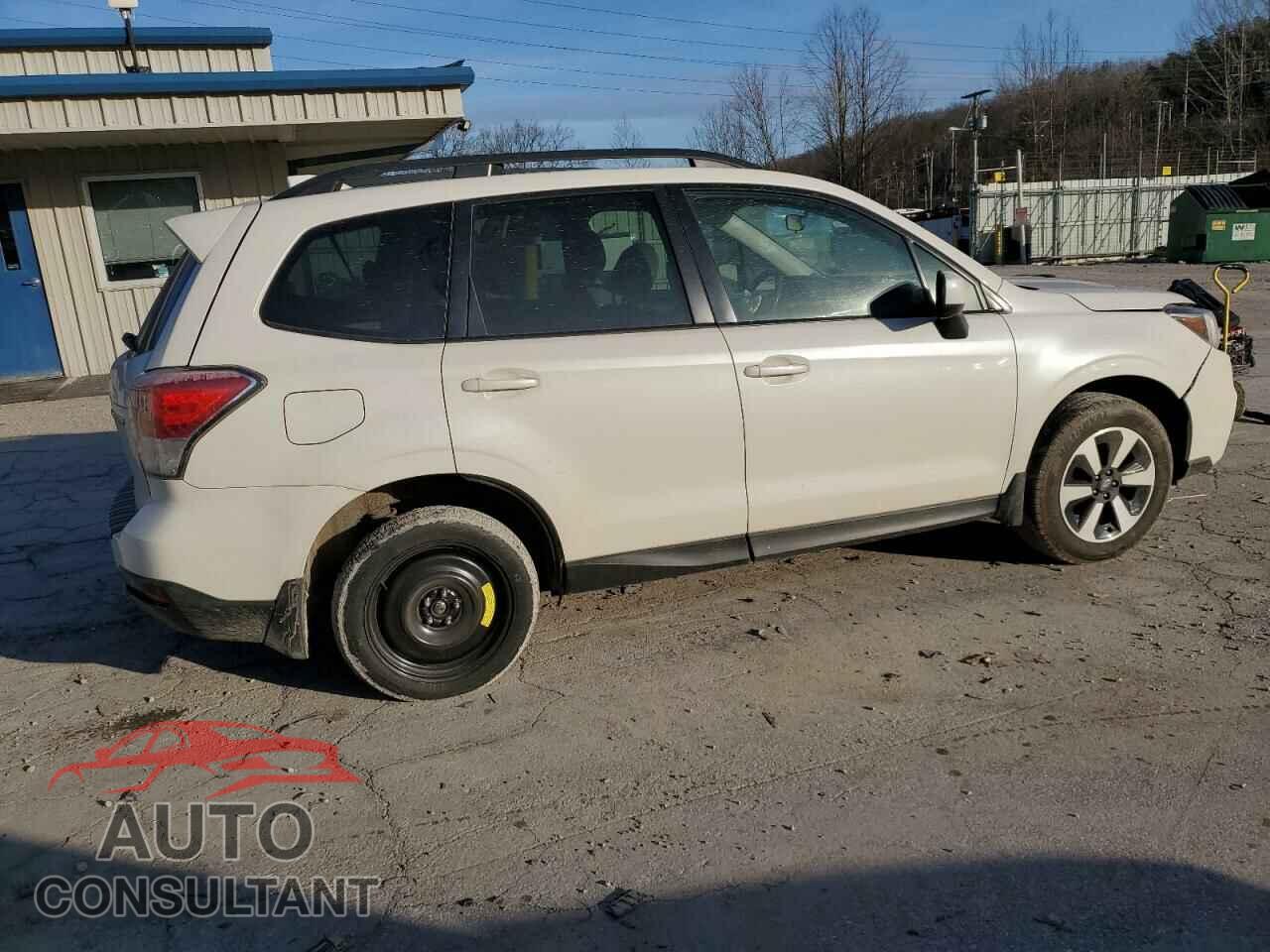 SUBARU FORESTER 2018 - JF2SJAEC3JH473376