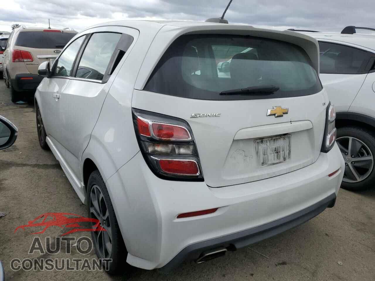 CHEVROLET SONIC 2017 - 1G1JD6SG3H4131295