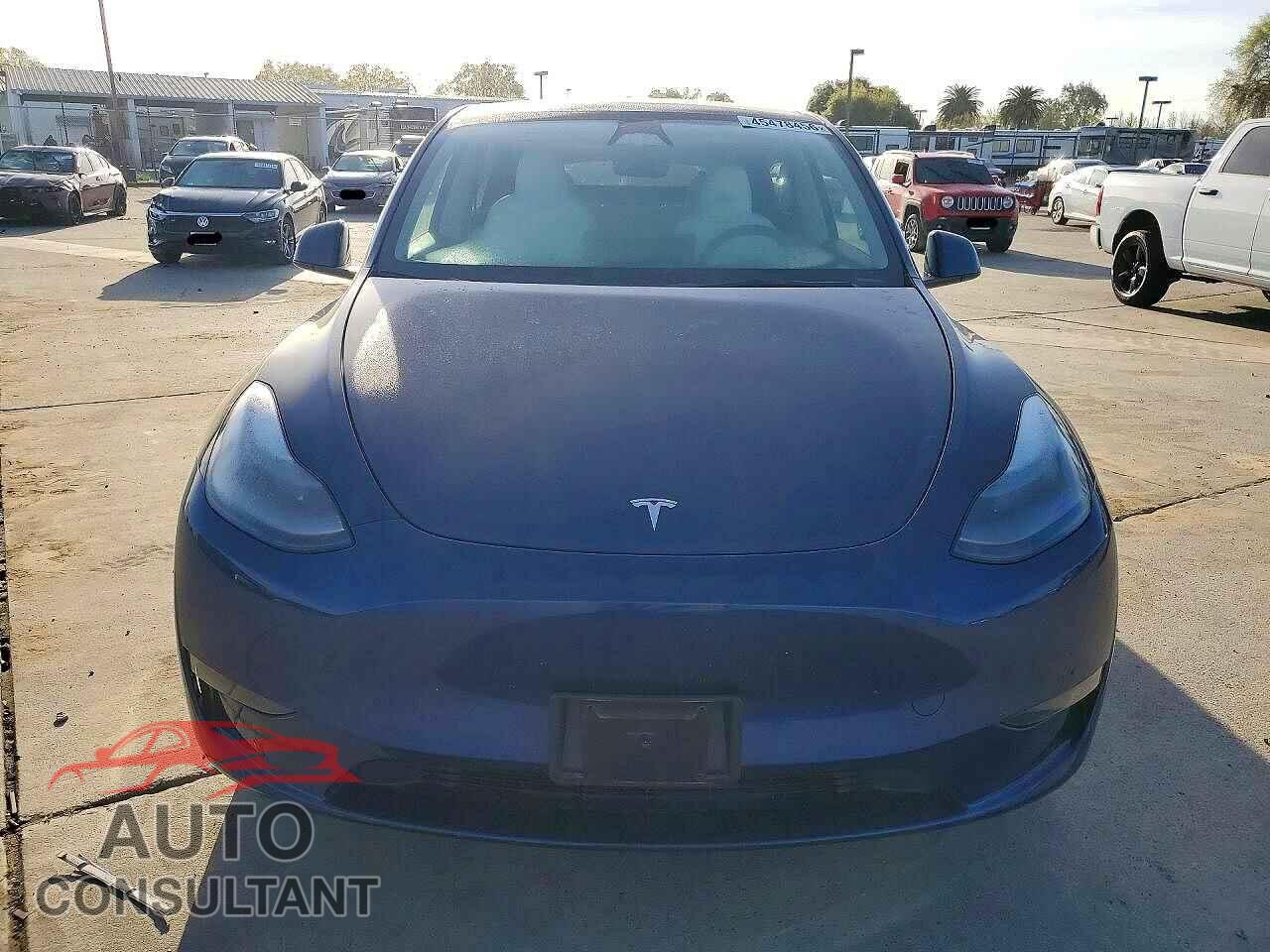 TESLA MODEL Y 2023 - 7SAYGDEE1PF883437