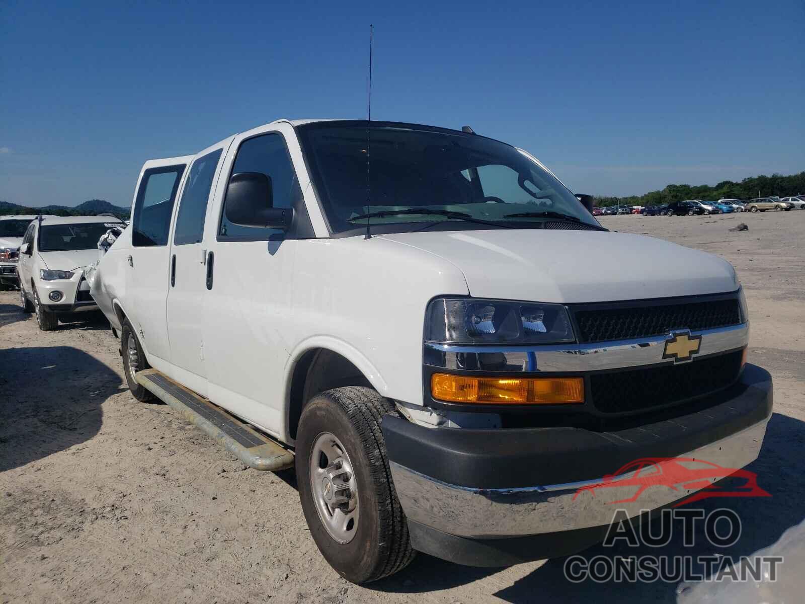 CHEVROLET EXPRESS 2020 - 1GCWGAFG6L1228440