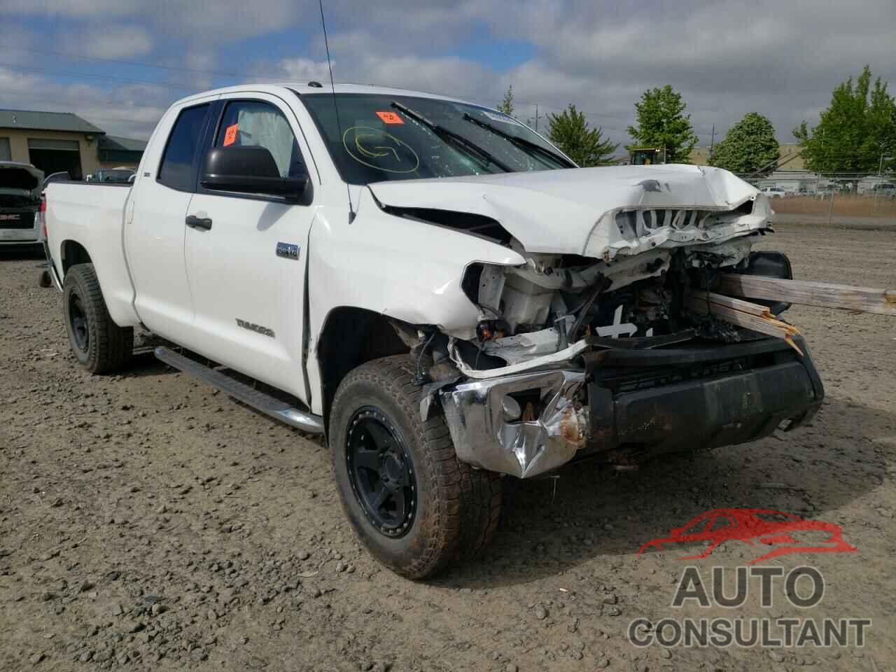 TOYOTA TUNDRA 2018 - 5TFUY5F18JX718749