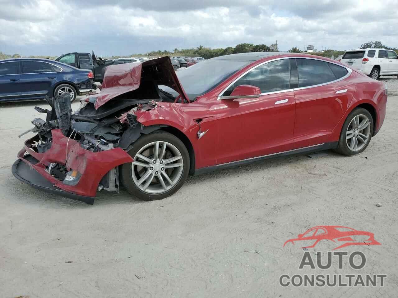 TESLA MODEL S 2013 - 5YJSA1CP1DFP26784