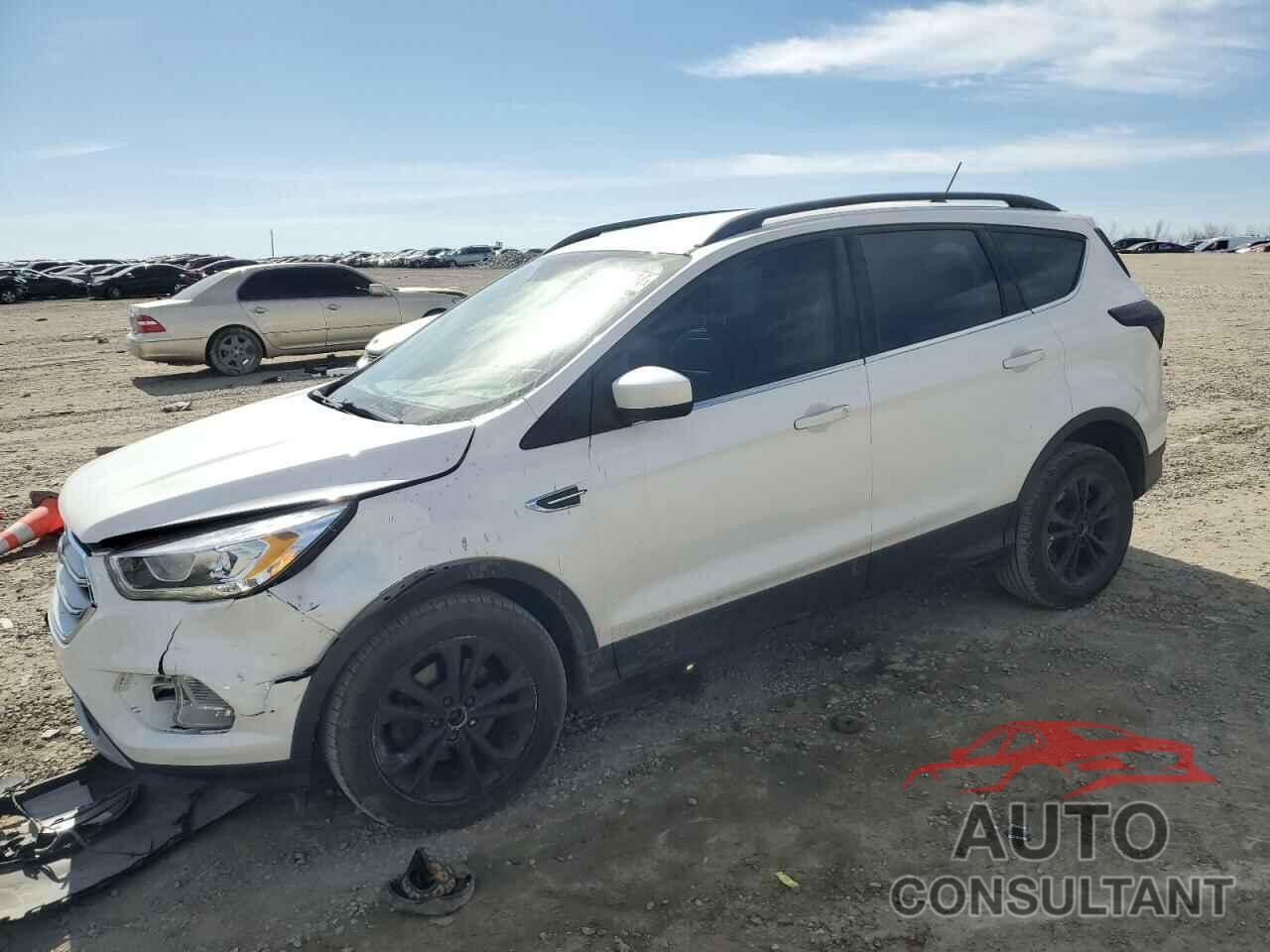 FORD ESCAPE 2018 - 1FMCU0HD7JUB10686