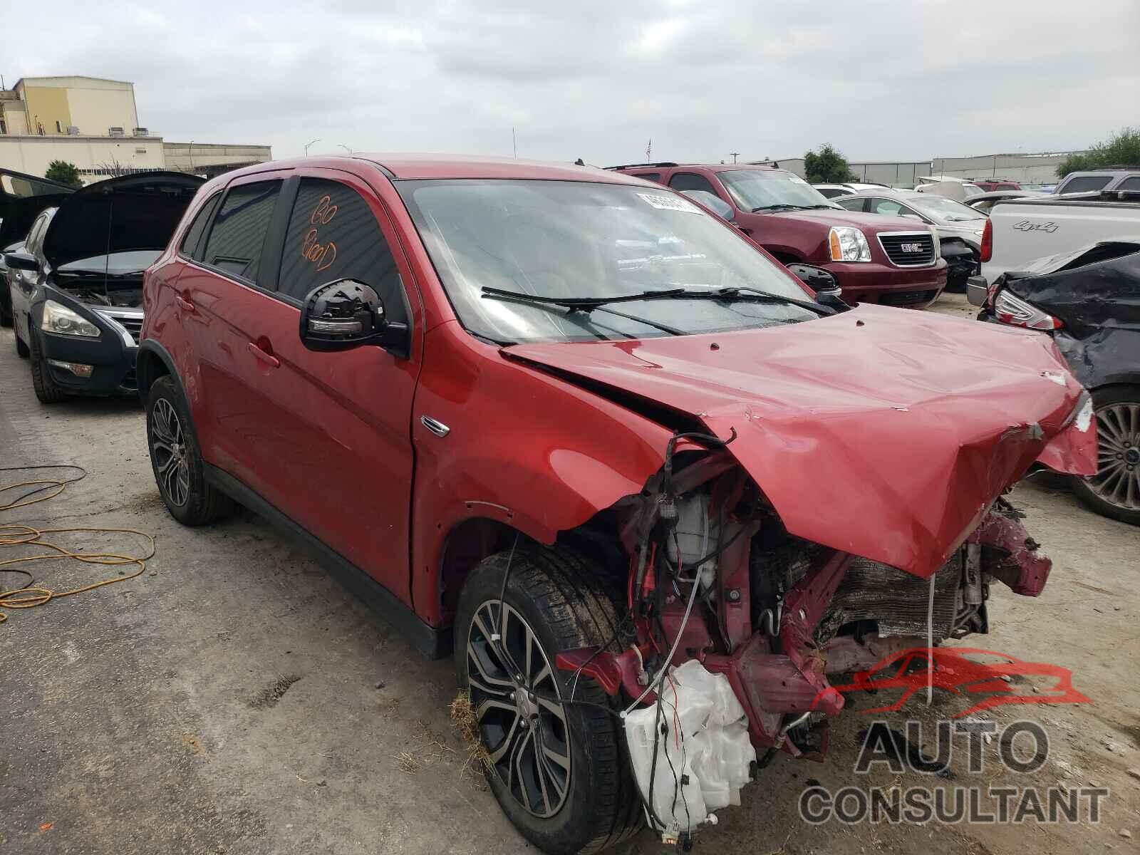 MITSUBISHI OUTLANDER 2018 - JA4AR3AU4JZ004072